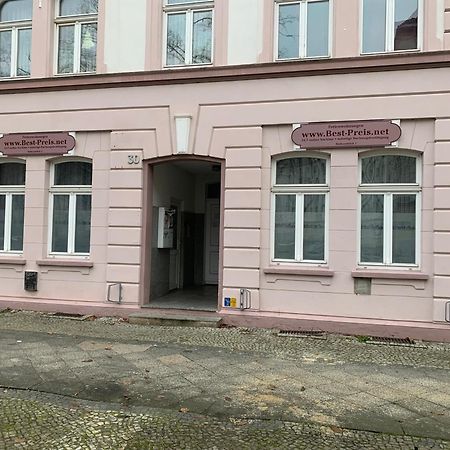 Best-Preis Fewo Rathausblick 2 - Zentrale Lage In Wittenberge - 2 Personen - Einzelzimmer - Vollausstattung - Wlan / Prime & Self-Check-In Экстерьер фото