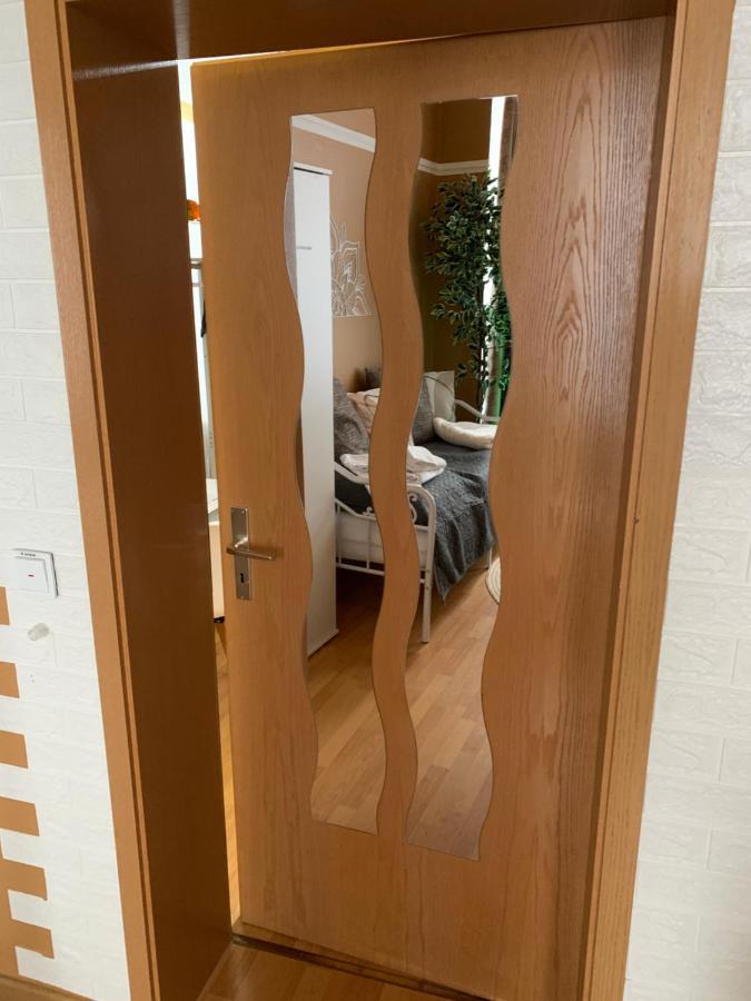 Best-Preis Fewo Rathausblick 2 - Zentrale Lage In Wittenberge - 2 Personen - Einzelzimmer - Vollausstattung - Wlan / Prime & Self-Check-In Экстерьер фото